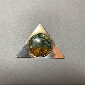 Vintage artisan gemstone mountain picture agate triangle sterling silver pendant